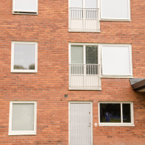 FSN fick i uppdrag av Mitthem att byta fönster i kvarteret Vetet, Sundsvall.