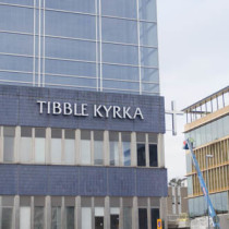 Fönsterbyte åt Tibble Kyrka, Täby, Stockholm